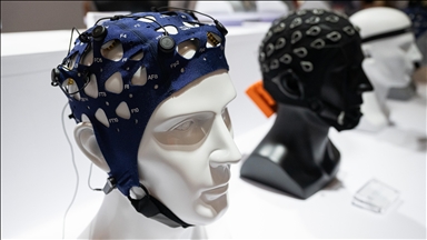 China approves 1st implantable brain-computer interface device