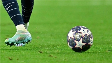 قدم.. بوروسيا دورتموند يعلن رحيل صالح أوزجان وزوله نهاية الموسم