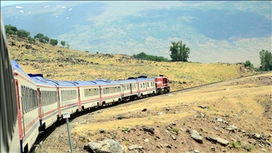 بعد توقف 6 سنوات.. استئناف رحلات القطار بين كوريا الشمالية والصين