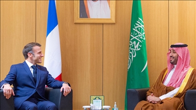 Le prince héritier saoudien et le président français discutent de l'escalade militaire régionale