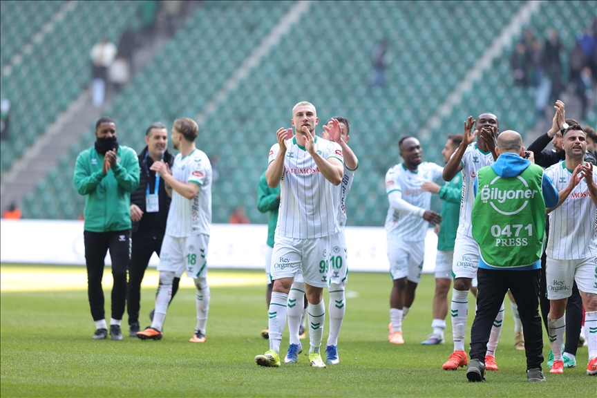 TÜMOSAN Konyaspor, Kocaelispor'u 2-1 yendi 