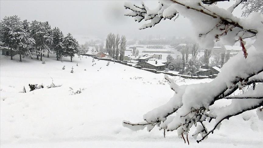 Li Erzirom, Qers û Erdexanê berf û serma hê jî didome