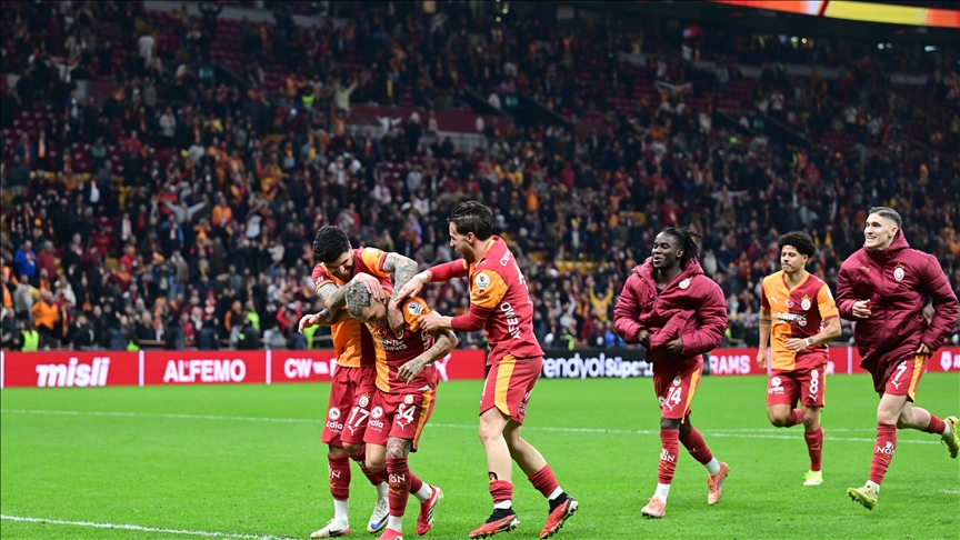 قدم.. غالاطة سراي يحكم قبضته على صدارة الدوري التركي