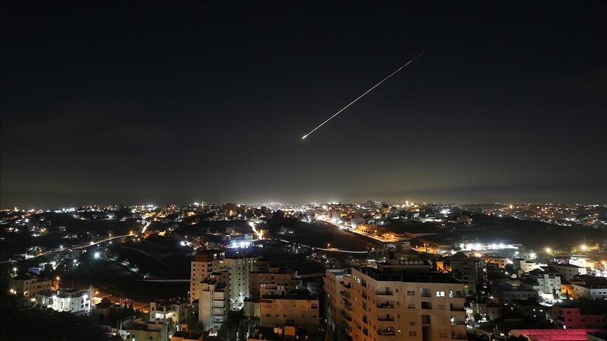 İran'ın son füzeli misillemesinde İsrail'in merkezinde doğrudan isabetler kaydedildi