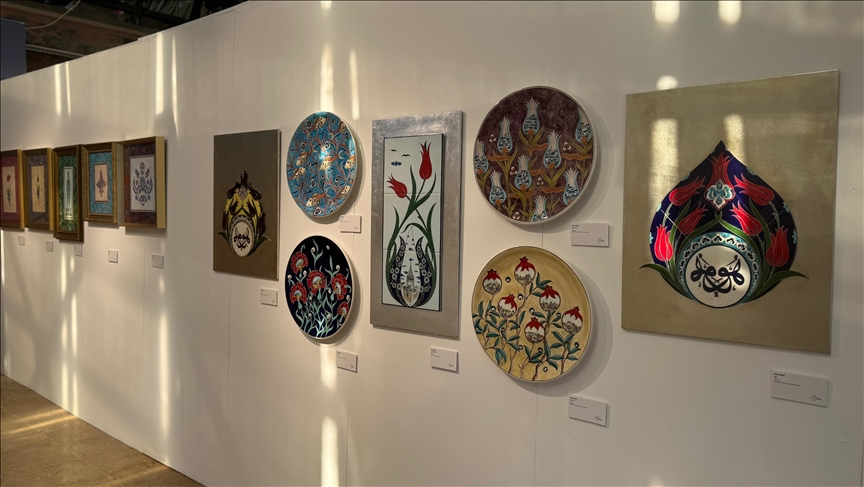 "Lale: Zamansız Akış" sergisi, geleneksel sanatın köklü birikimini bir araya getirmeyi amaçlıyor