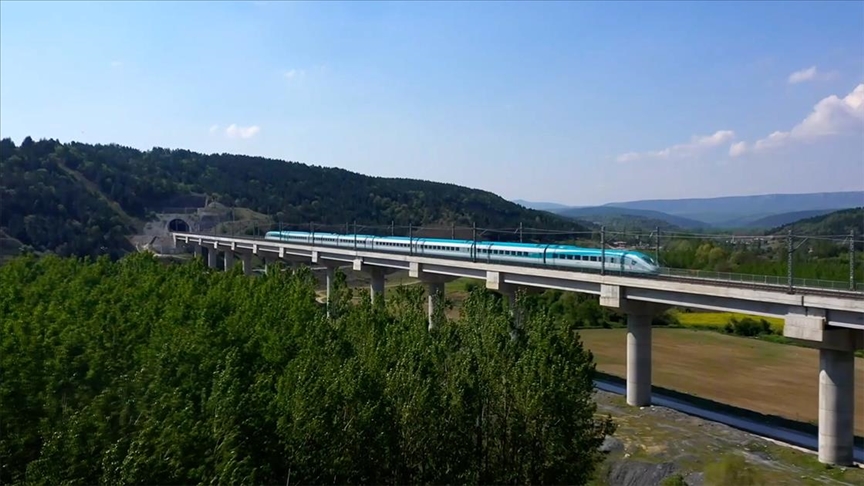 Bugüne kadar yaklaşık 110 milyon yolcu YHT ile seyahat etti