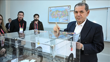 Galatasaray Başkanı Dursun Özbek, divan kurulunun başkanlık seçimiyle ilgili konuştu