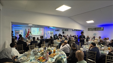 وقف المعارف التركي يقيم مأدبة إفطار في كيب تاون