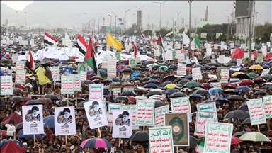 بيوم القدس العالمي.. آلاف اليمنيين يتظاهرون بصنعاء تضامنا مع إيران