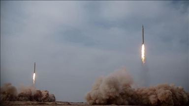 إيران تعلن استهداف جهاز الاستخبارات العسكرية وقواعد جوية بإسرائيل