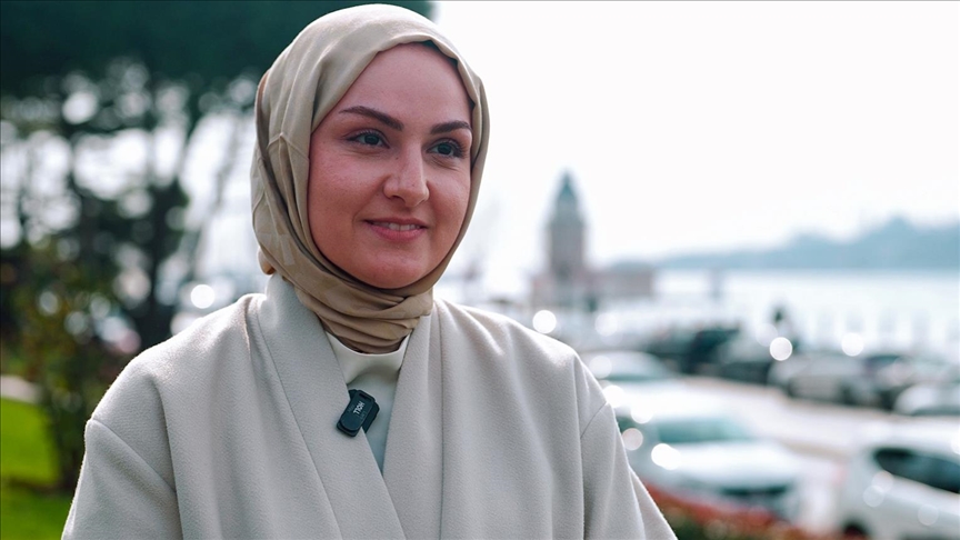 شيماء ديانج.. من ضحية للعنصرية بفرنسا إلى صحفية في تركيا 