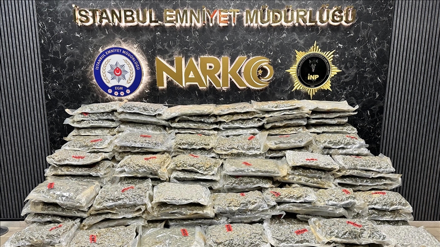 İstanbul'da 4 tırda 527 kilo 475 gram uyuşturucu ele geçirildi