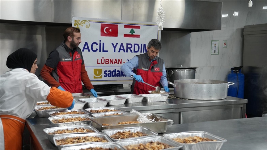 جمعية تركية توزع مساعدات على 500 أسرة نازحة في لبنان