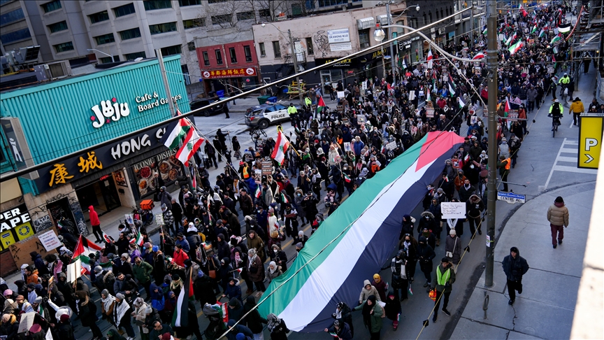 4.500 demonstrators show support for Palestine in downtown Toronto