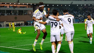 قدم.. النصر يقسو على الخليج ويعزز صدارته بالدوري السعودي