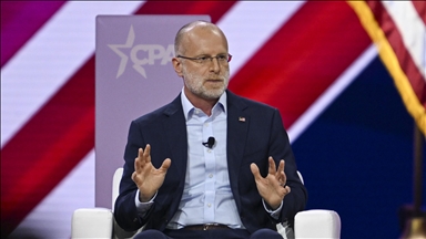 FCC chair warns broadcasters could lose licenses amid Trump criticism of Iran war coverage