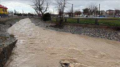 Bazı illerde sağanak etkili oluyor