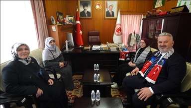 بعد مناشدة من قلب غزة.. فتاة فلسطينية تحقق حلمها بلقاء الرئيس أردوغان