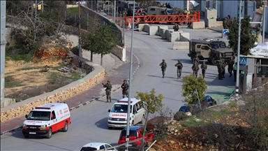 İsrail askerlerinin Batı Şeria'da düzenlediği saldırıda anne, baba ve 2 çocuğu hayatını kaybetti