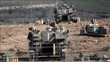 إسرائيل تشن غارات جوية وقصفا مدفعيا على جنوبي لبنان