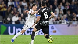 Bi gola ku Arda Guler qedera ji 70 metreyî dûrî qeleyê avêt va Real Madrîdê Elche 4-1 têk bir