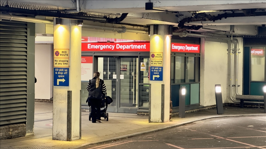 UK health officials contact 30,000 in Canterbury after meningitis outbreak kills 2