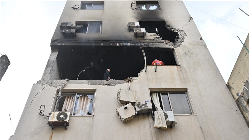 Israeli forces launch fresh attack on area in Beirut's southern suburbs