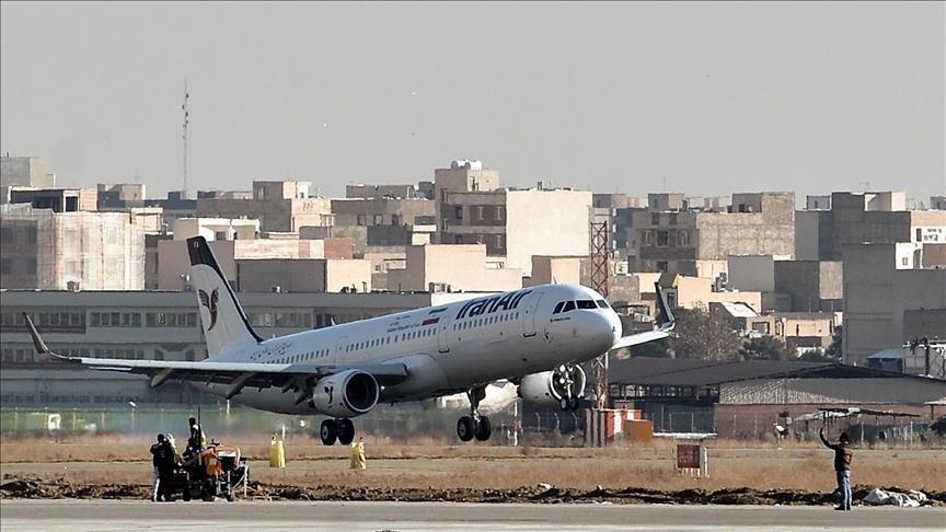 إسرائيل تقول إنها دمرت طائرة مرشد إيران الراحل علي خامنئي