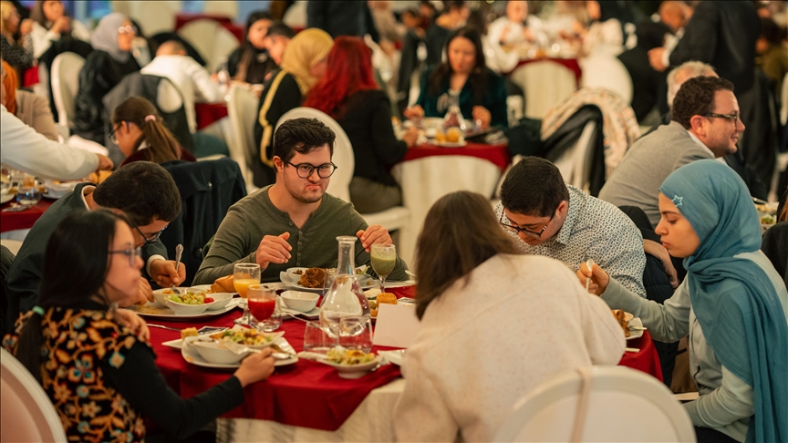 Tunisie : la TIKA célèbre le Ramadan avec des enfants trisomiques et leurs familles
