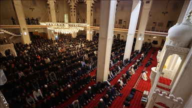 Kadir Gecesi dualarla idrak edildi