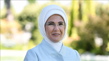 Emine Erdoğan, Türk milleti ve İslam aleminin Kadir Gecesi'ni tebrik etti