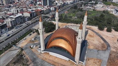 İzmir'de 5 bin kişilik Hacı Mustafa Tekinalp Camisi açılışa hazırlanıyor