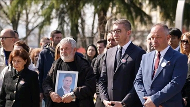 Мицкоски: „Денес во Кочани оддаваме тивка, но длабока почит кон невините животи што прерано згаснаа“