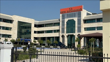 Antalya'da Kepez Hükümet Konağı'nda silahla ateş eden kişi teslim oldu