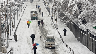 Landslide kills 2 in Kashmir, over 235 rescued amid heavy snowfall