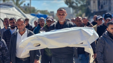 Gazze'de çadırların üzerine çöken duvar 3 Filistinlinin ölümüne neden oldu