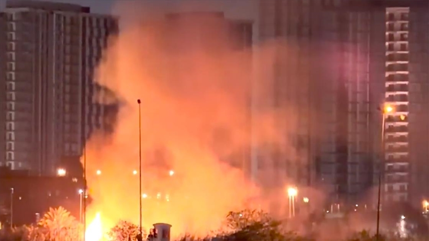 ABD'nin Bağdat Büyükelçiliği yerleşkesi çevresinde kamikaze İHA ile düzenlenen saldırı sonrası yangın çıktı