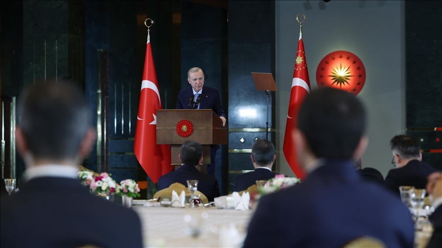 Cumhurbaşkanı Erdoğan: Hakikat savaşı verdiğimiz bu dönemde, medya kuruluşlarımızın daha etkili olmasını bekliyoruz