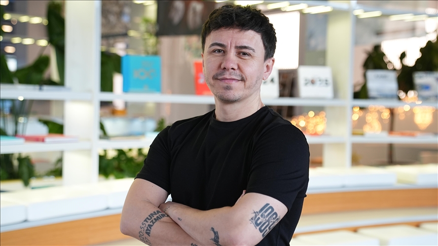 Besteci Ramiz Bayraktar, "Asylum"un ortaya çıkış hikayesini anlattı