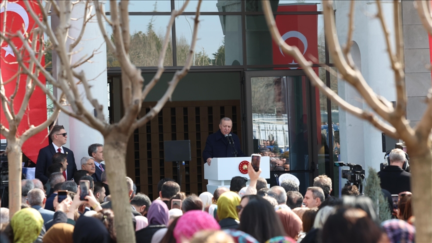 Cumhurbaşkanı Erdoğan: Milli ve manevi kimliğimize sahip çıkmaya devam edeceğiz