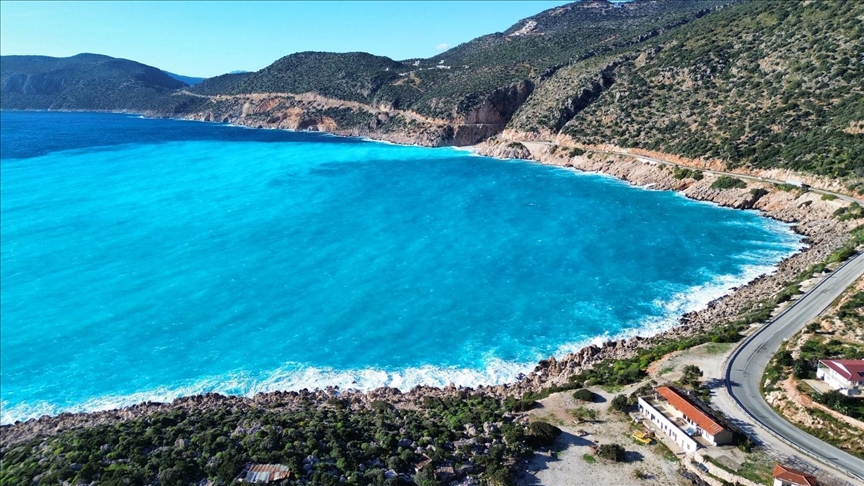 Türkiye remains top Russian tourist destination amid regional conflict