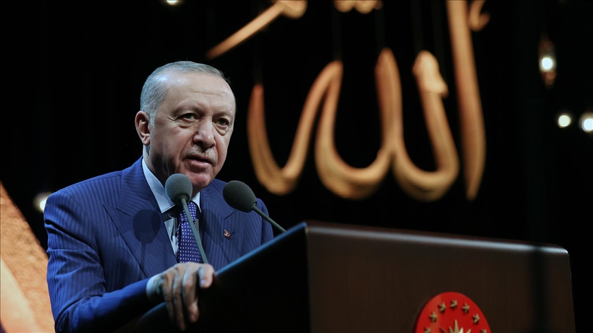 Cumhurbaşkanı Erdoğan: Gücümüz yetiyorsa elimizle, yetmiyorsa dilimizle kötülüklere karşı koyacağız