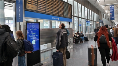 Aux États-Unis, des aéroports menacés de fermeture face à des agents de sécurité débordés