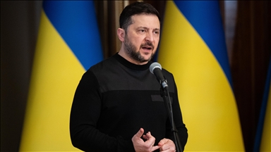 Zelenskyy arrives in UK for talks on defense cooperation, Ukraine war