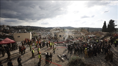 تضرر مبنى في تل أبيب الكبرى جراء شظايا صاروخ إيراني 