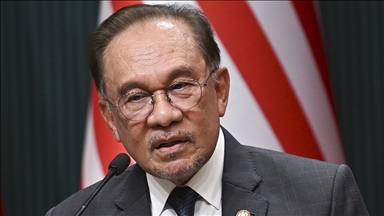 Malezya Başbakanı Enver'den, İsrail'in Mescid-i Aksa'yı ibadete kapatmasına tepki