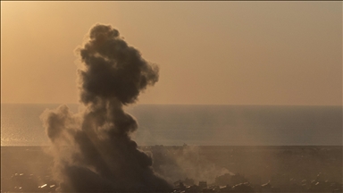 İsrail ordusu Lübnan'a hava saldırıları başlattığını duyurdu
