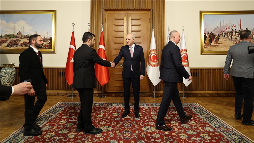 TBMM Başkanı Kurtulmuş, Meclis personeliyle bayramlaştı