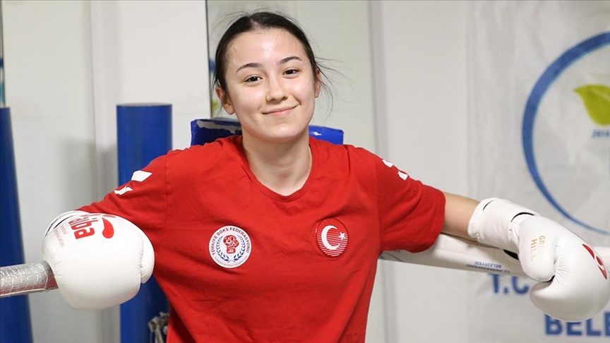 Hobi olarak başladığı boksta gözünü Avrupa şampiyonasına dikti