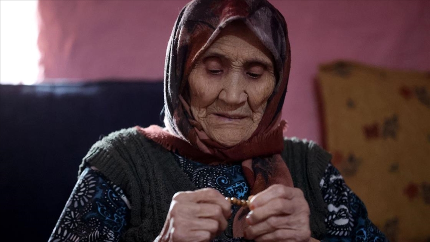 Hatice nine yaşam enerjisiyle örnek oluyor